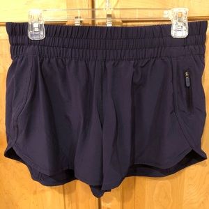 Lululemon Tracker Short Aeon purple
